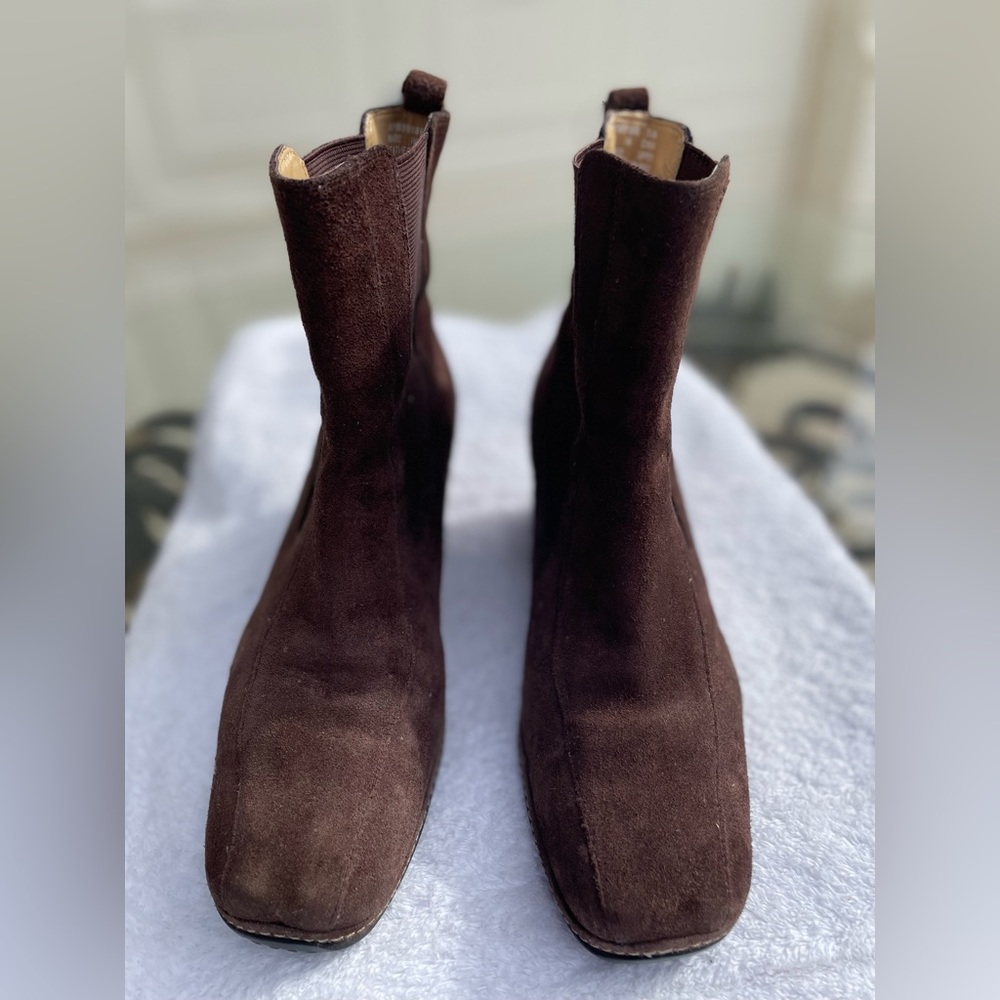 Brown boots size 7.5 Rockport brand waterproof